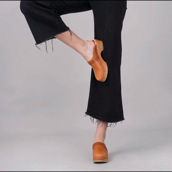 Maguba of Sweden Stockholm Clog - Picture 1 of 2